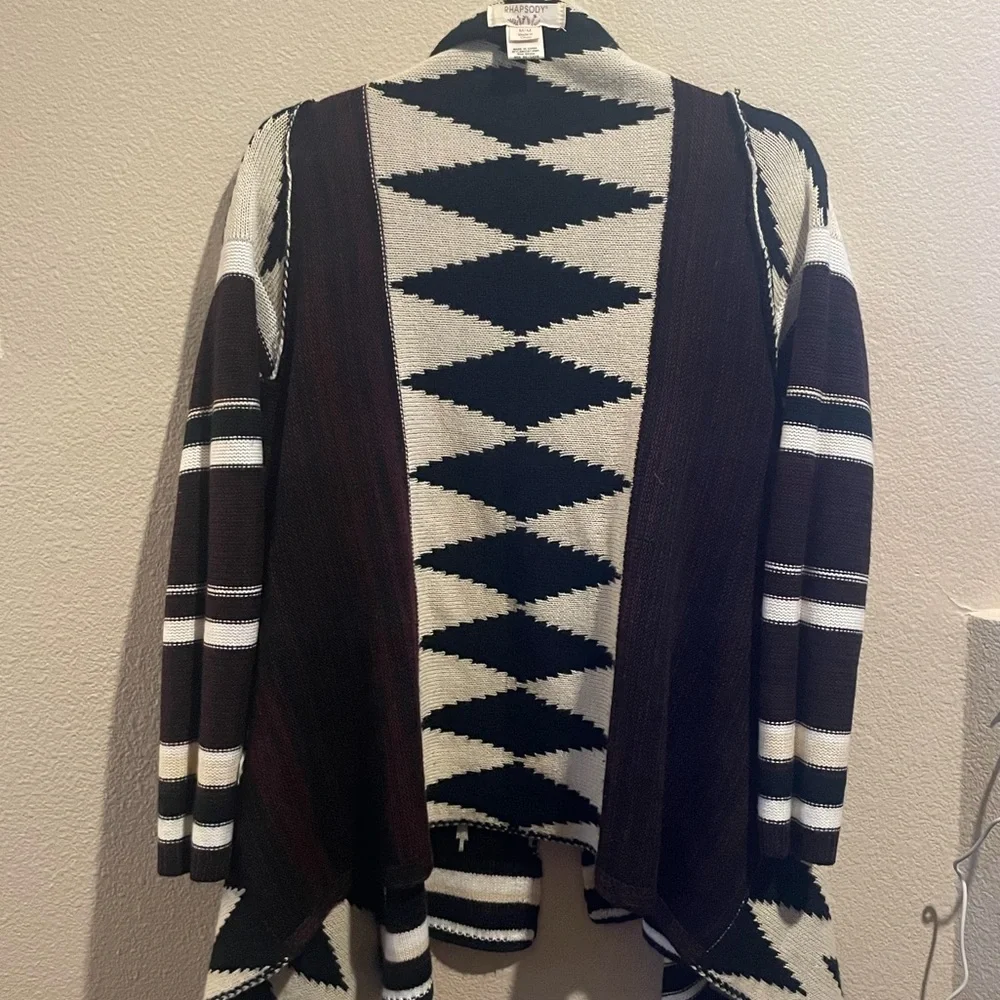 Rhapsody Aztec Knit Cardigan - Picture 10 of 11